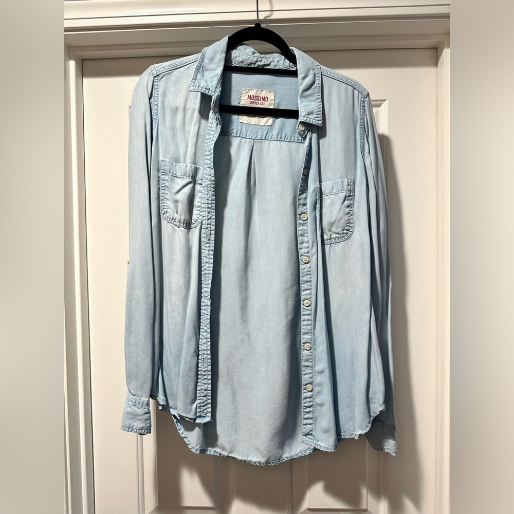 Mossimo Light Blue Button-Up Shirt